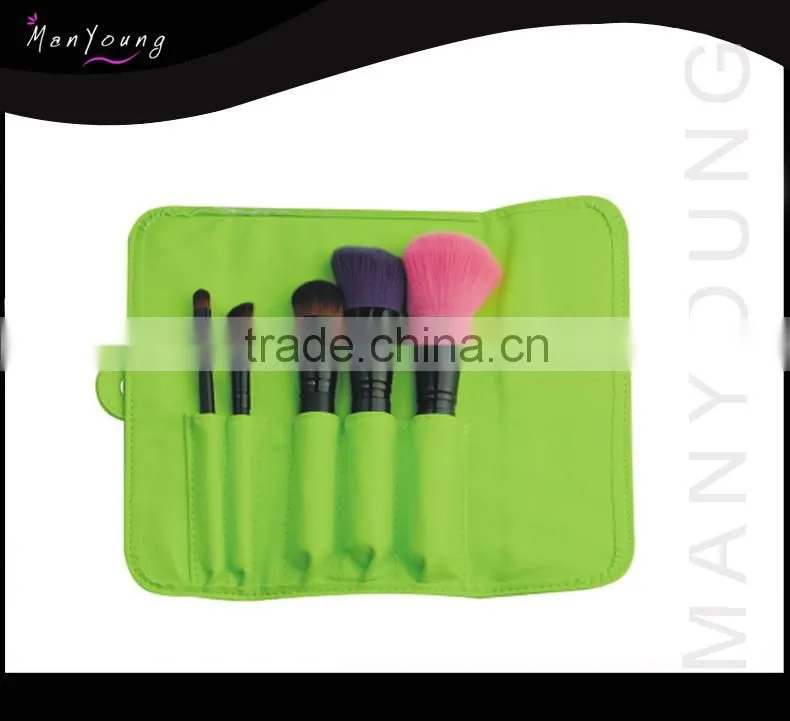 5 pcs Professional Cosmetic Facial Make up Brush Kit