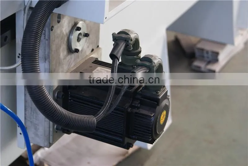 Jinan Woodworking machine 1325 4 Axis ATC CNC Engraving Machine CNC Router with Rotary