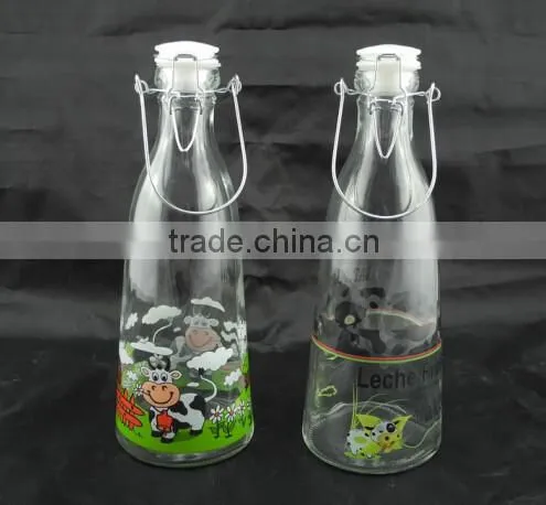 Tapered drink glass bottle with airtight lid