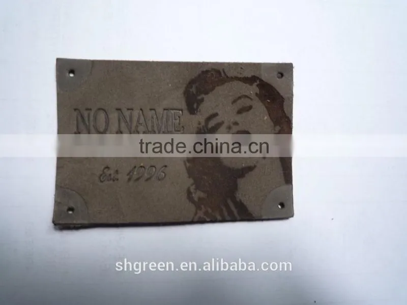 Silk screeen printing apparel leather patch