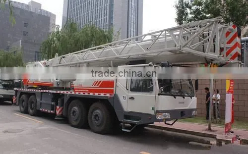 Hot Sale Zoomlion 25ton Hydraulic Truck Crane with Good Performance