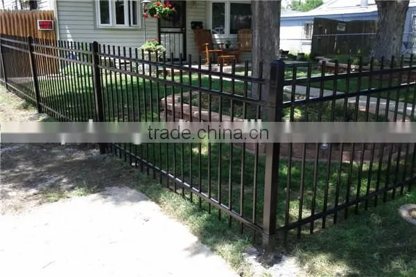 Hot dip galvanised tubular metal fence panel