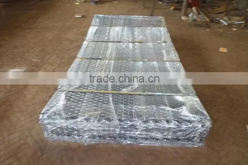 Low carbon steel plate expanded metal mesh