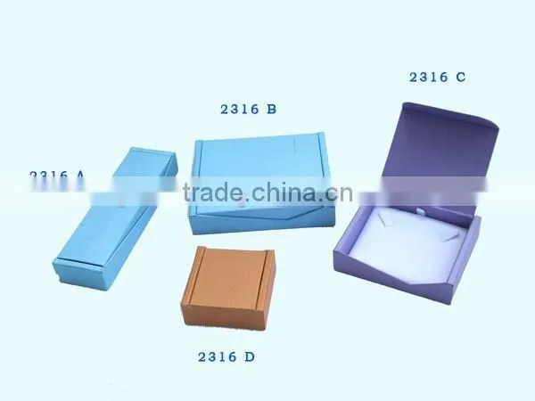 High quality costom antique paper jewelry box for small set / pendant / bracelet / ring