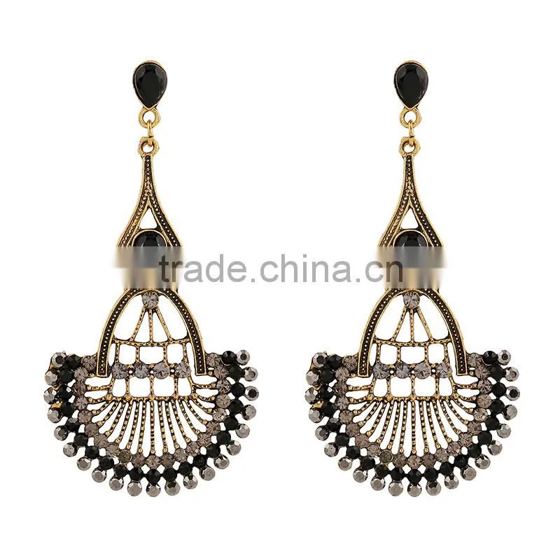 2016 cute Gold tone znic alloy pink color stud earring