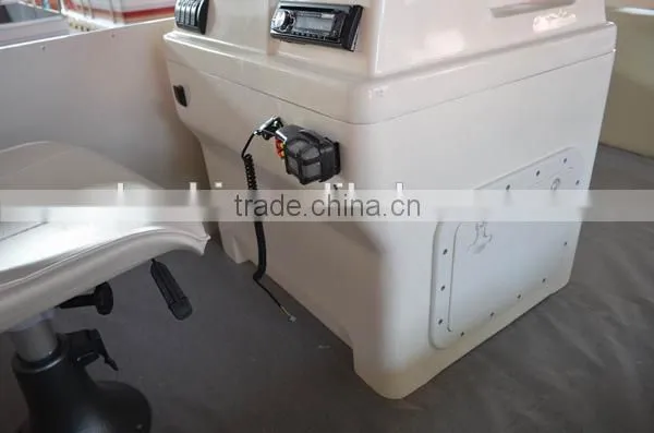 18 Feet Center Console Aluminum Fishing Pontoon Boat