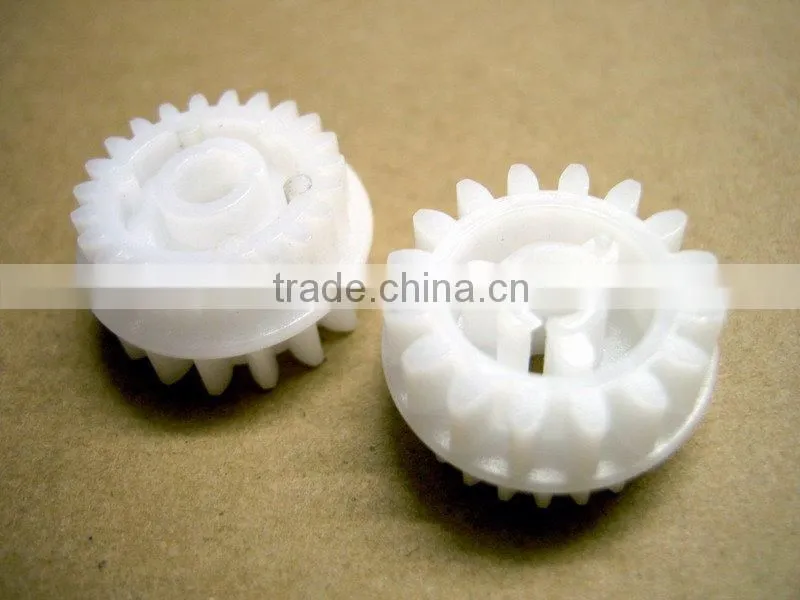 High quality FIXING GEAR 18T FOR laser jet 8100.8150 RS5-0751-000.PRINTER PARTS