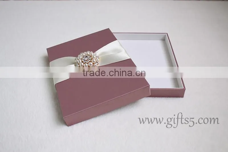 Unique White custom wedding invitation card box