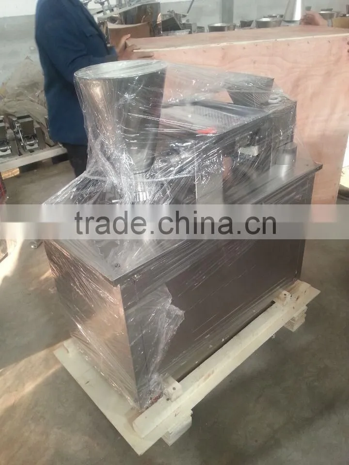 China pelmeni maker machine with best price/ Dumpling machine/ samosa machine