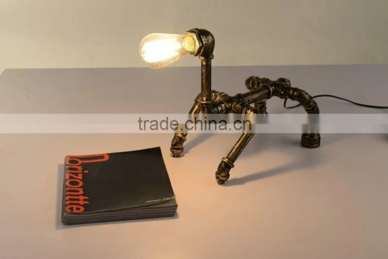 Manufacturer's Premium Wire Pipe Table Lamp Industrial Rusty Dog Desk Lamp Water Pipe Metal Decoration Table Light