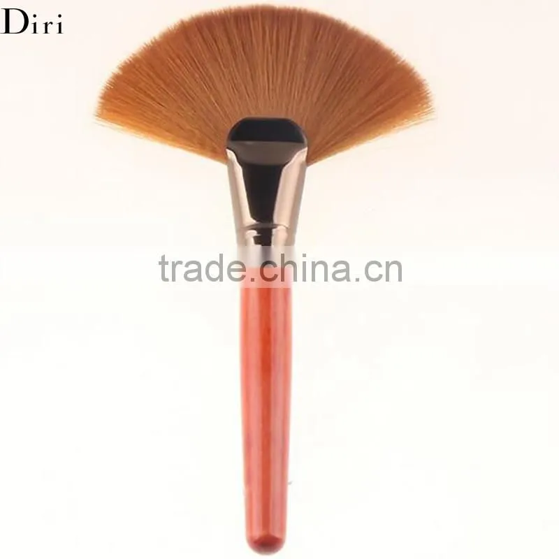New 1pc Soft Makeup Large Fan Brush Blush Powder Foundation Make Up Tool