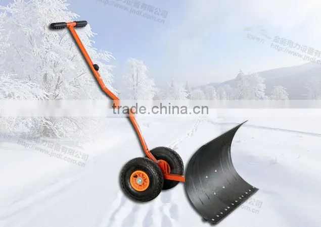 Plastic Snow cleaning tool