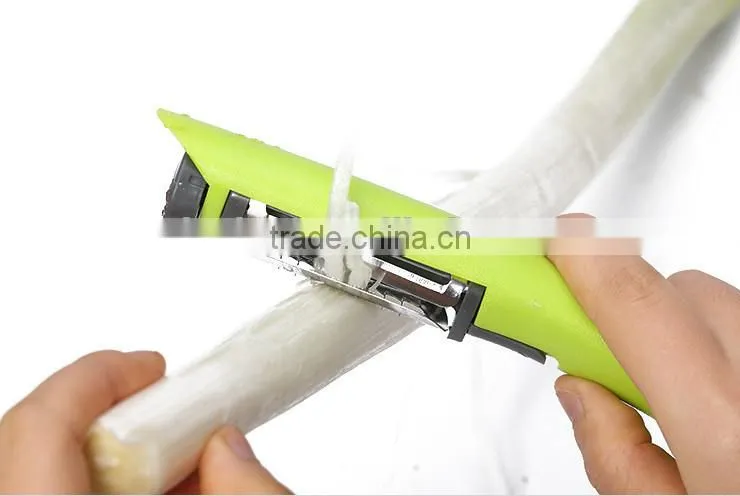 Hand Adjustable 3 In 1 Multifunction Fruit & Vegetable Peeler