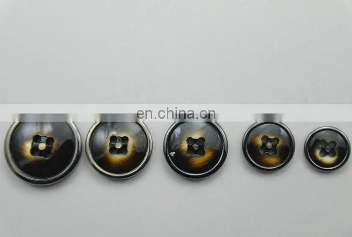 4 Holes custom polyester resin button for shirts