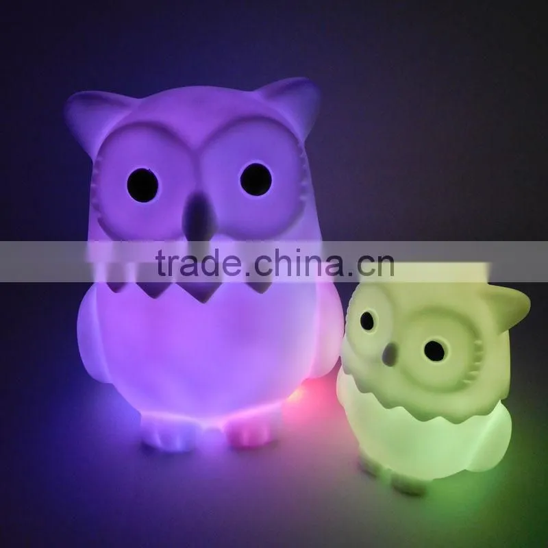 2015 New Design Roto Casting Vynil Owl Anime Figure Led Light Toys
