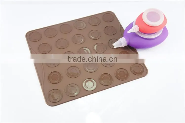 Silicone cake decoration bags and tips