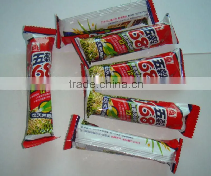 Pillow corn filling snacks packing machinery