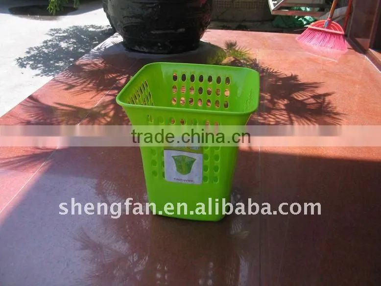 plastic paper wastebasket