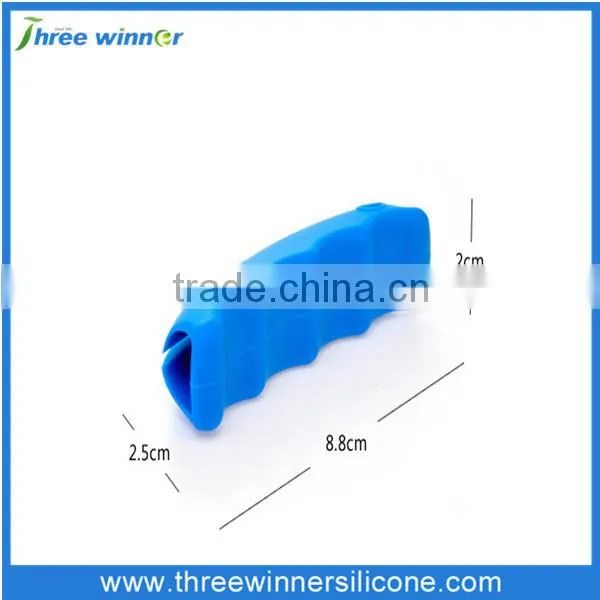 silicone bag holder carrying handle grip for trip