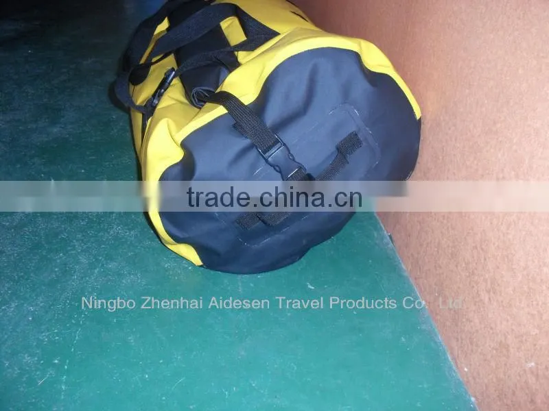 New design 500D pvc tarpaulin waterproof travel bag