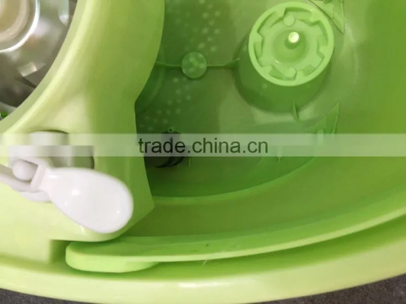 360 SPINNING ROTATING SPIN FLOOR MOP & BUCKET SET + 2 MICROFIBRE CLEANING HEADS