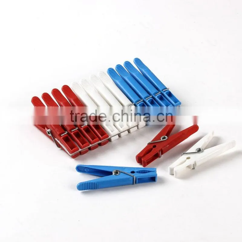 Big plastic clothes hanger peg