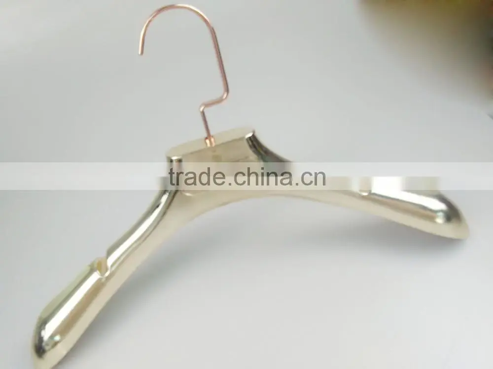 HA6981 durable plastic clothes hanger branded dress coat hanger