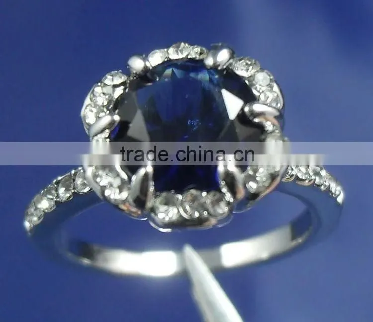 Luxury White Gold Plated Light Blue Zircon And Rhinestones Engagement Ring For Women