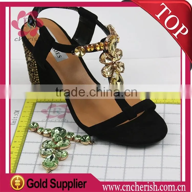 Hot sale green color glass stones crystals ladies sandals decorations accessories