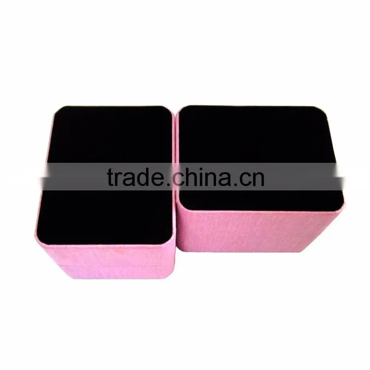 China Factory Wholesale Cheap Velvet Watch Case For Women.