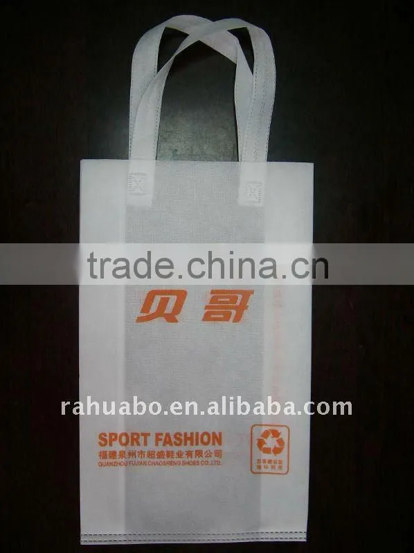Automatic ultrasonic soft handle sealing machine