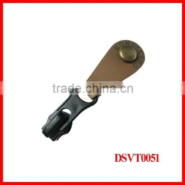 Custom high quality cheaper wallet leather zipper puller