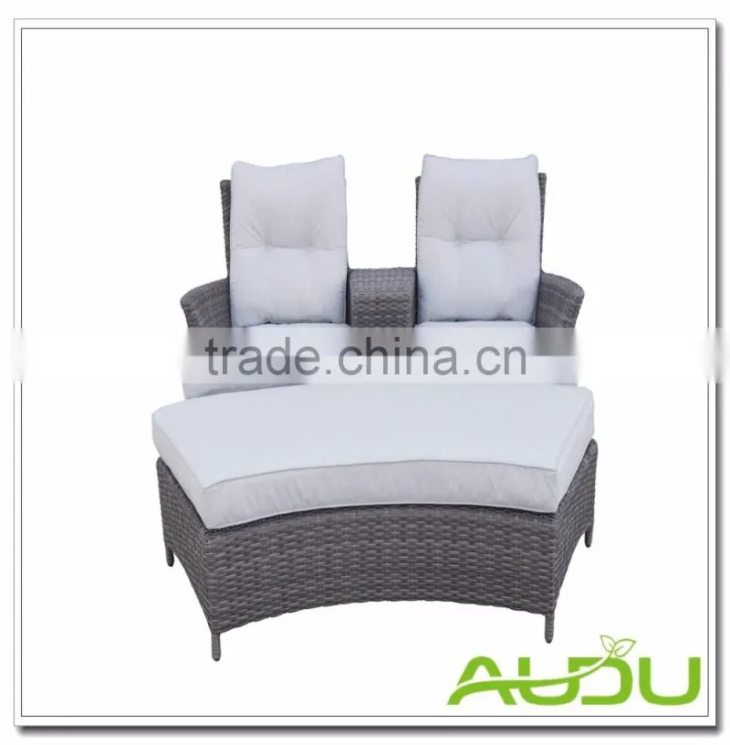 Couple Lovest Double Man half round Wicker rattan lounger