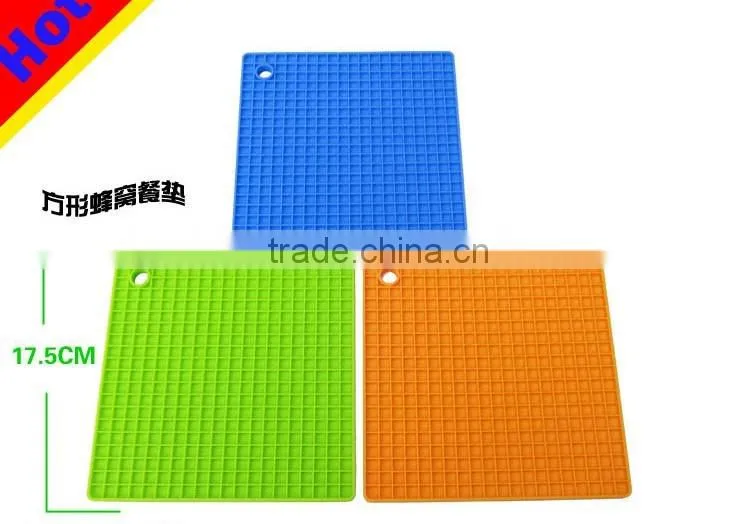 New design FDA grade square silicone trivet