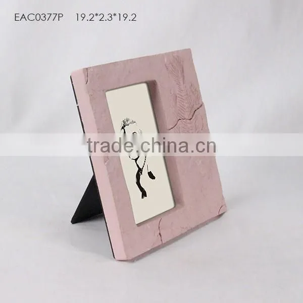 2016 novel design wall hanging decoration concrete lovely photo frame designed with fish pattern effect