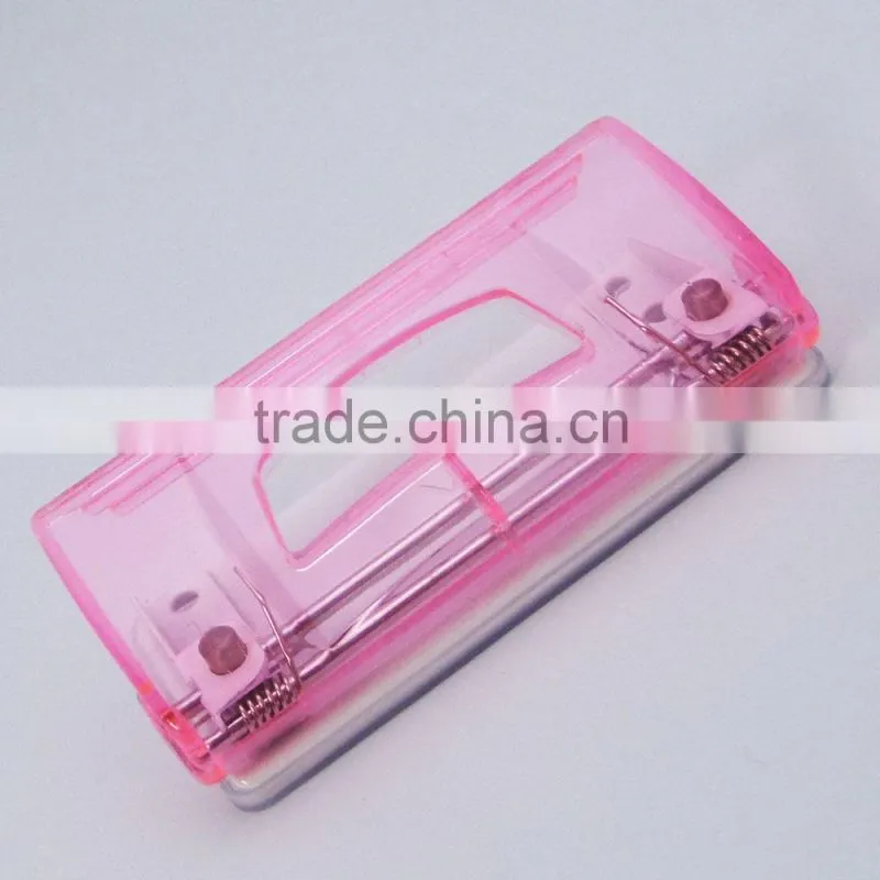 2014 hot selling transparent color a4 plastic hole puncher