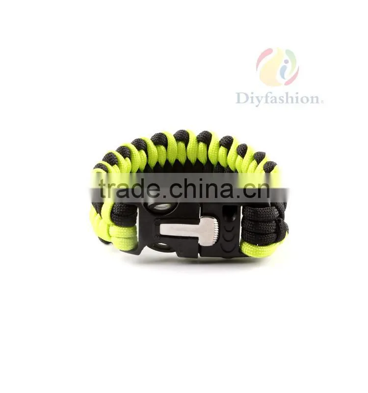 Fashion Best paracord bracelet with paracord charm metal buckle PC6012-9
