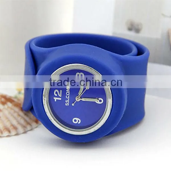 2013 new fashion Beautiful silicone slap watch