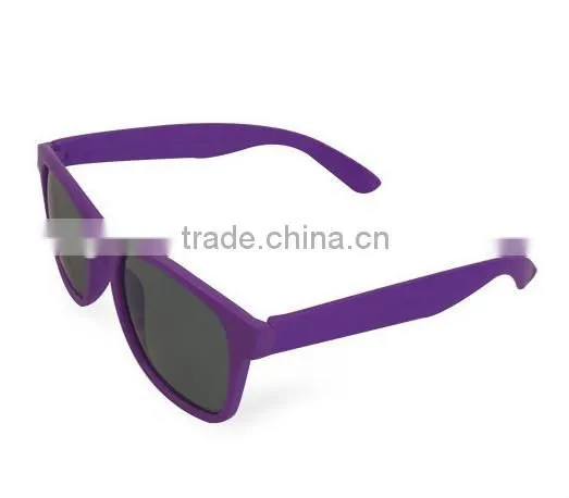 Wholesale Sport colored cheap plastic sunglass