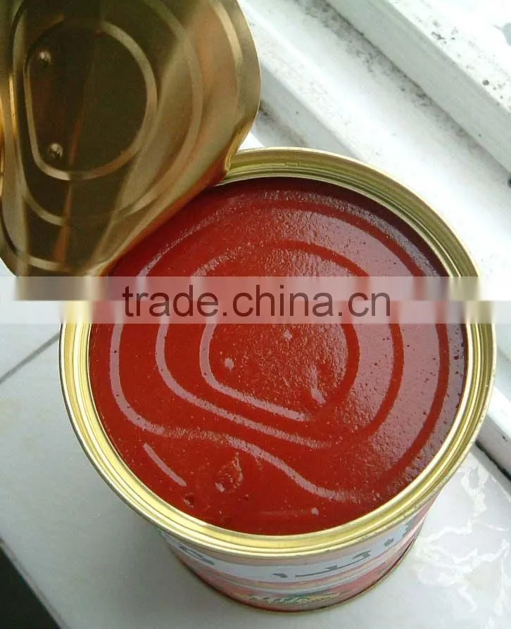 tinned and plastic packed canned tomato sacue