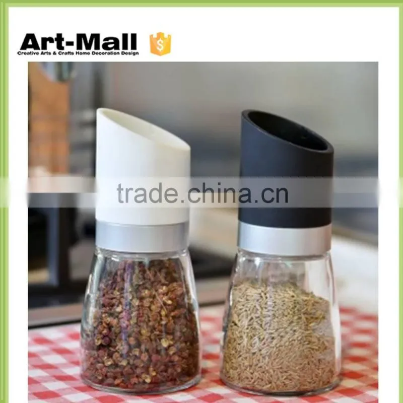 Best selling Mini Sauce Bottles With Flap Style Red Shaker Lids