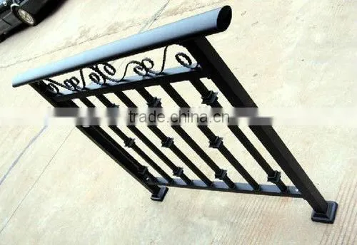 2015 Top-selling outdoor wrought iron balcony railing