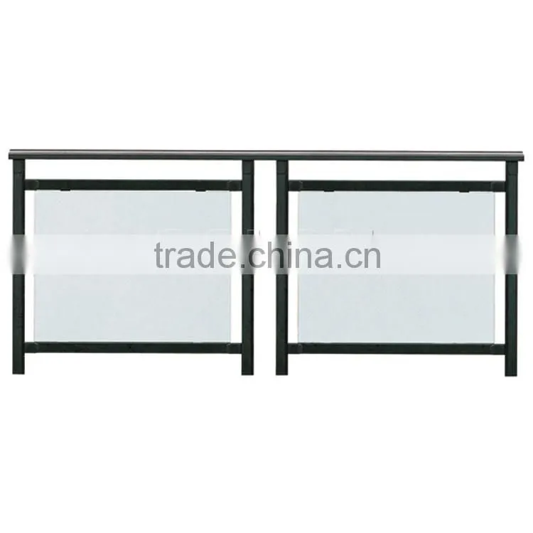 Glass and aluminum material swimming pool fence