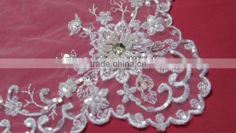 Guangzhou Soft White Wedding Tablecloth With Pearls Beads Manufacture