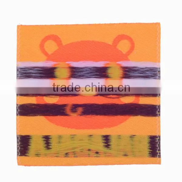 High Quality OEM Garment Labels Woven