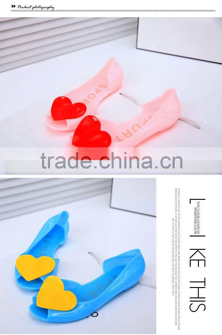 Free Shipping Summer Beach Jelly Sandal Heart gladiator sandals women Fish Toe Woman Flat Crystal Flip-flop Sandals
