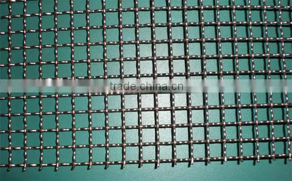 High tensile and high sieve net rate Woven crimped galvanize iron wire mesh for sale