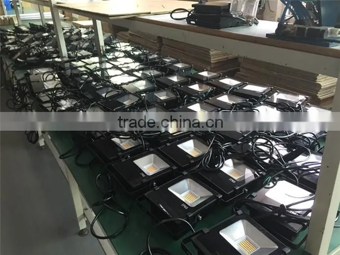 High Quality low price Outdoor 100w SMD LED Flood Light IP65 AC 85-265V CE ROHS