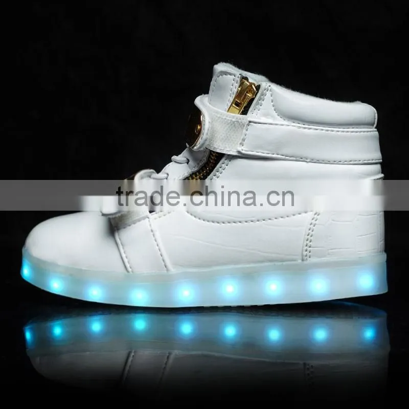2017 New Chargeable Flash Night Luminous Sneakers Children white black color Light Up shoes for girls and boys sheos