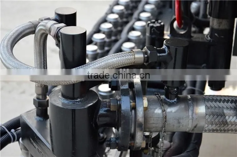 2016's HOWO brand 10cbm Asphalt Distributor truck for sale